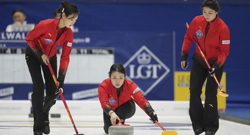 上也表现出 上也表现出